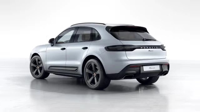 2026 Porsche Macan - Image 18 of 31