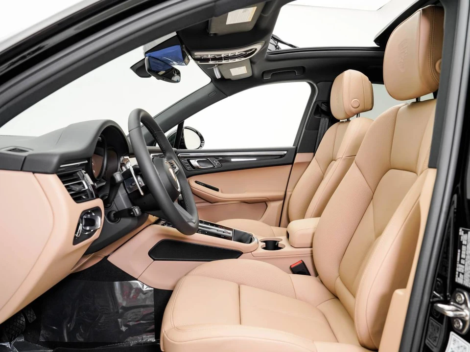 2026 Porsche Macan Electric - Image 5 of 5