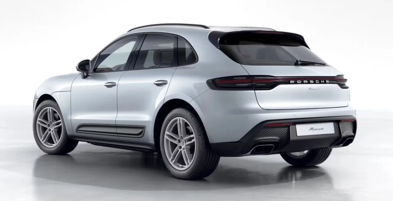 2026 Porsche Macan - Image 20 of 31