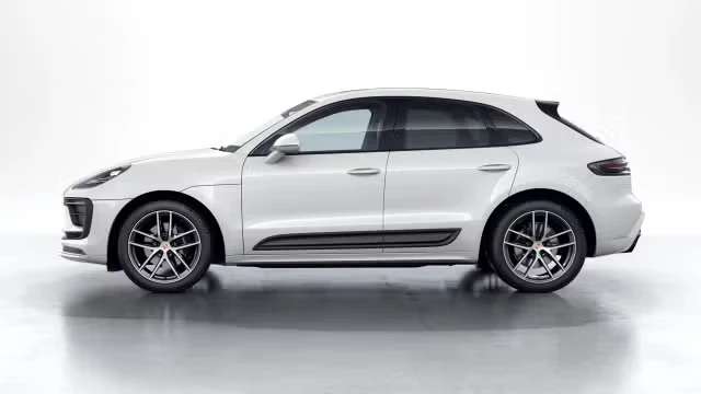 2026 Porsche Macan - Image 10 of 21