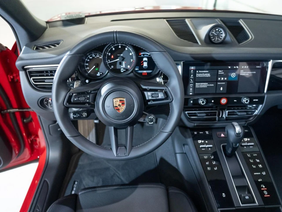 2026 Porsche Macan Electric - Image 28 of 29