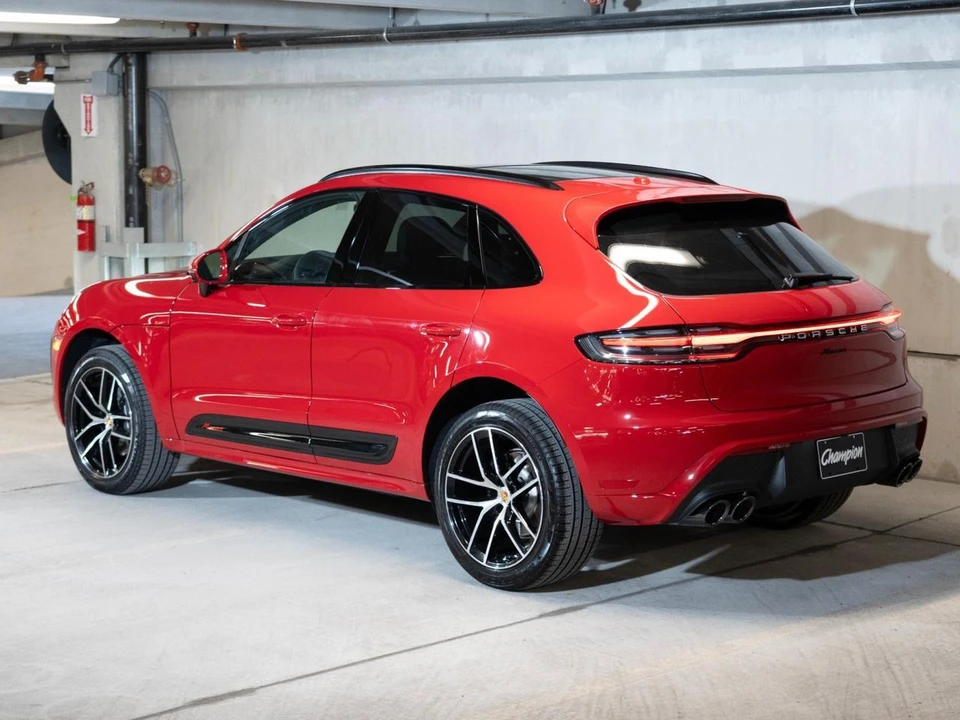 2026 Porsche Macan Electric - Image 3 of 29