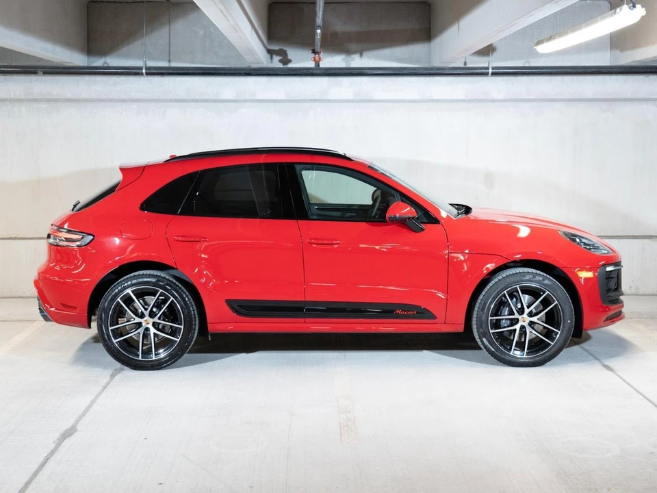 2026 Porsche Macan Electric - Image 8 of 29