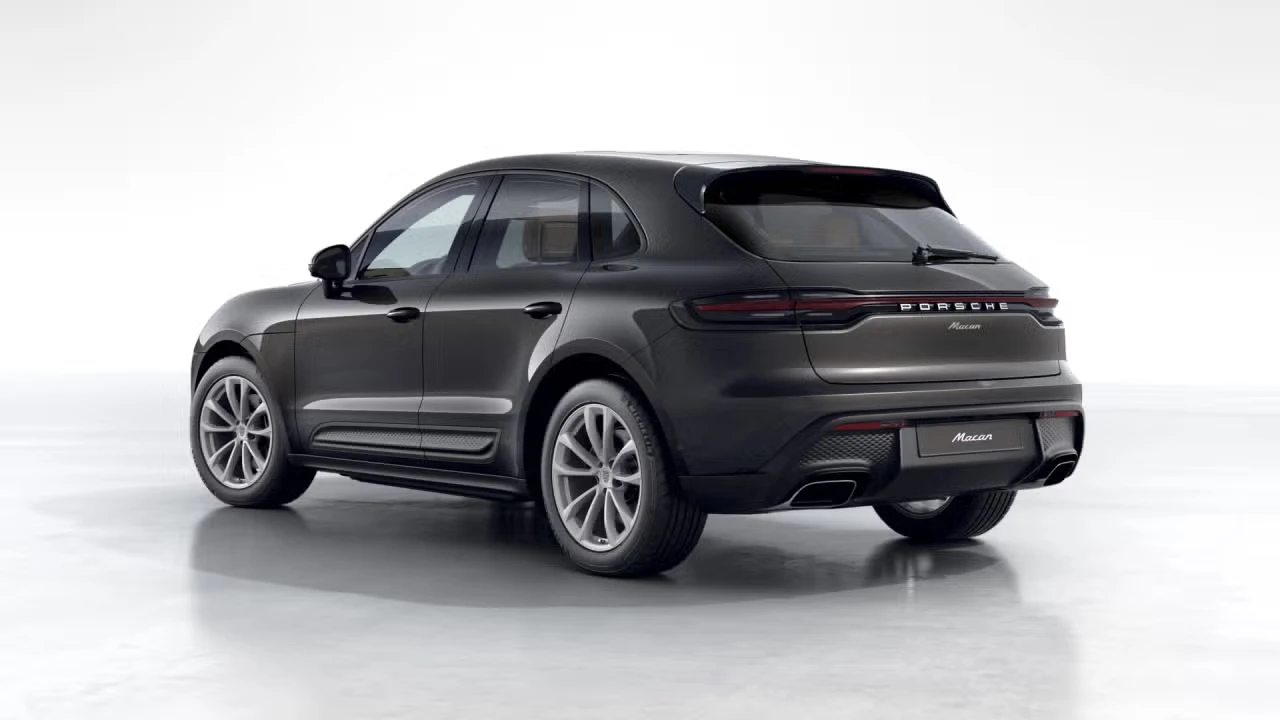 2026 Porsche Macan - Image 20 of 31