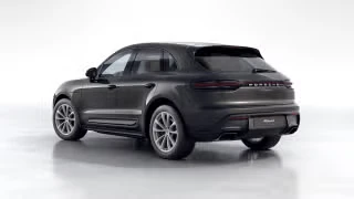 2026 Porsche Macan - Image 17 of 31