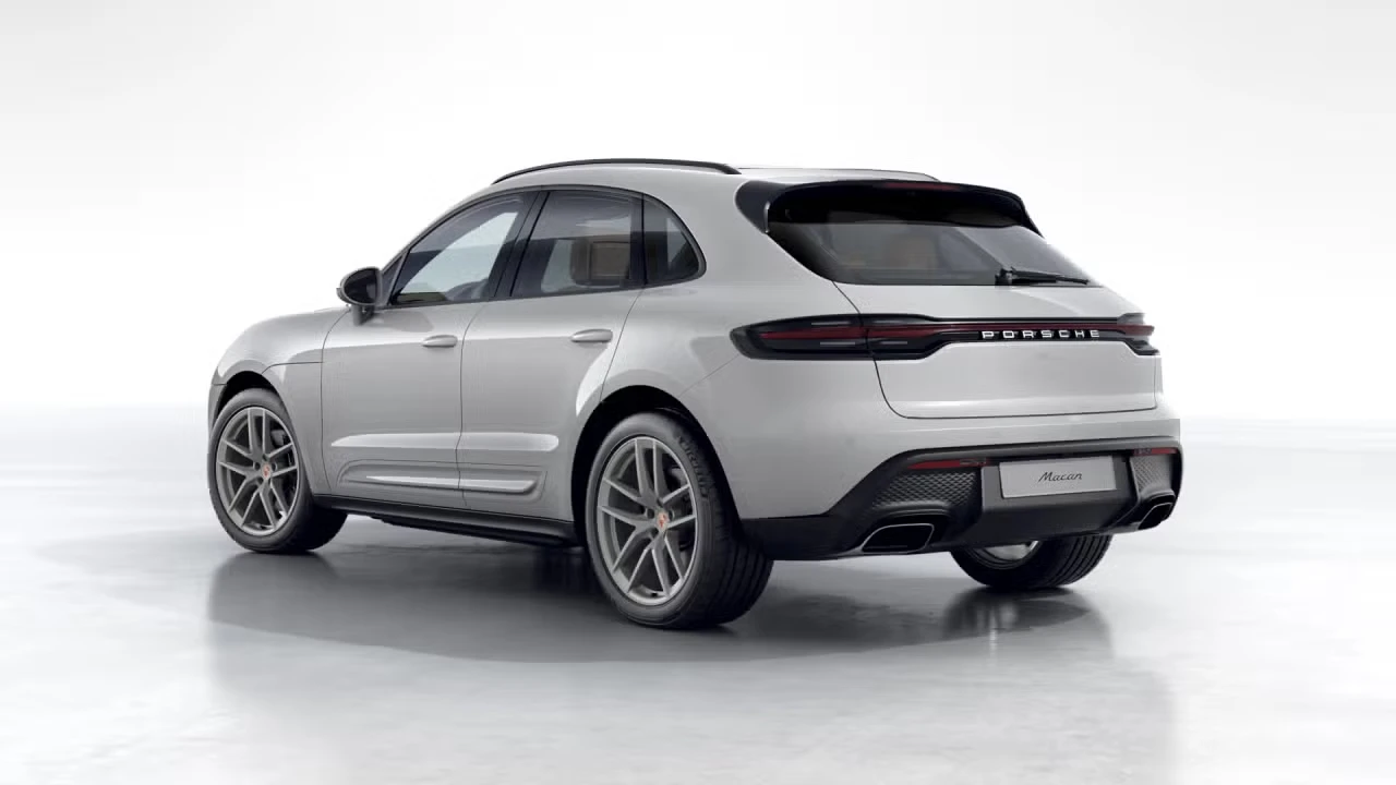 2026 Porsche Macan - Image 20 of 31