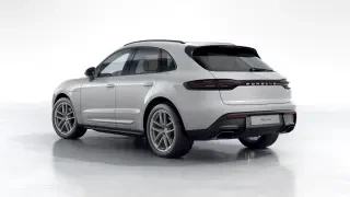 2026 Porsche Macan - Image 21 of 31