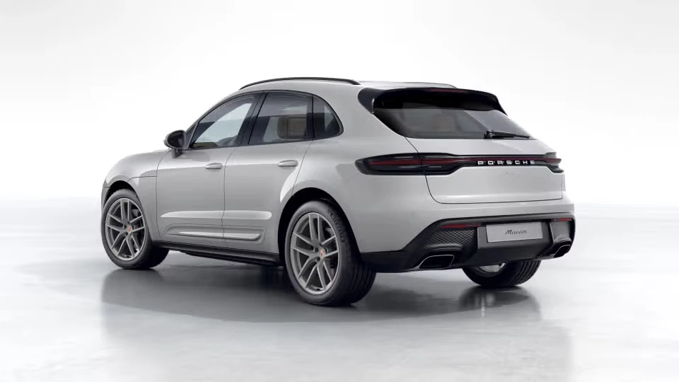 2026 Porsche Macan - Image 19 of 31
