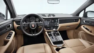 2026 Porsche Macan - Image 29 of 31