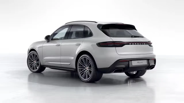 2026 Porsche Macan - Image 18 of 31