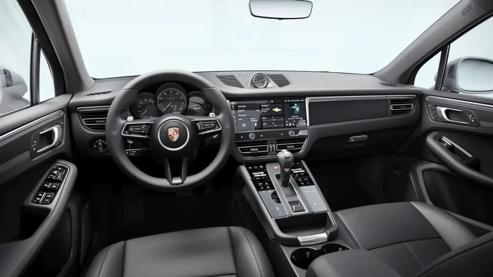 2026 Porsche Macan - Image 31 of 31