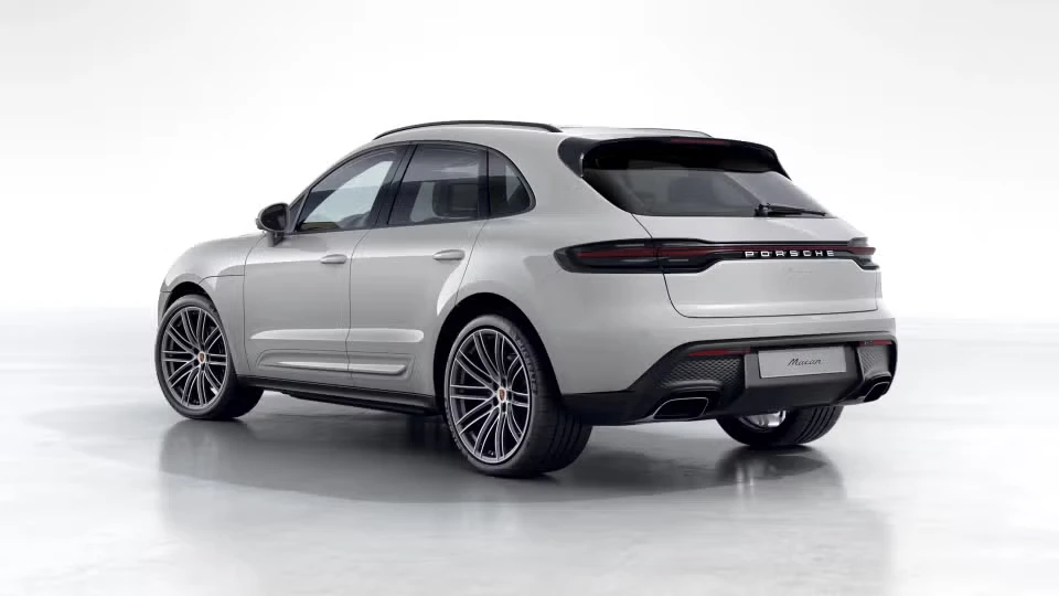 2026 Porsche Macan - Image 19 of 31
