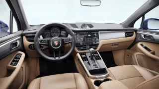 2026 Porsche Macan - Image 25 of 31
