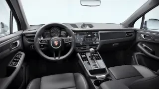 2026 Porsche Macan - Image 29 of 31