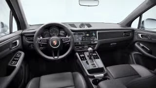 2026 Porsche Macan - Image 25 of 31