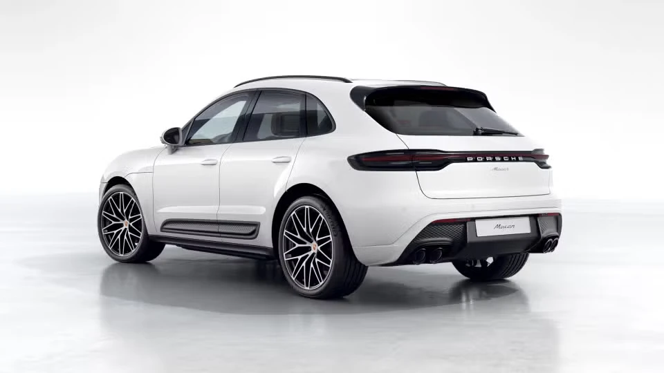 2026 Porsche Macan - Image 19 of 31