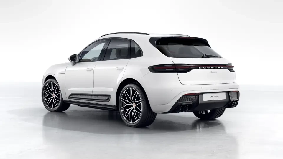 2026 Porsche Macan - Image 23 of 31