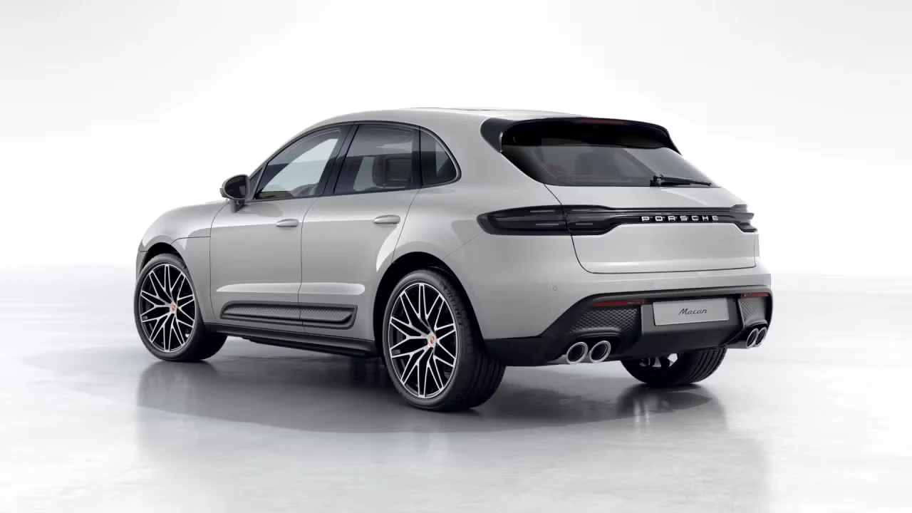 2026 Porsche Macan - Image 20 of 31