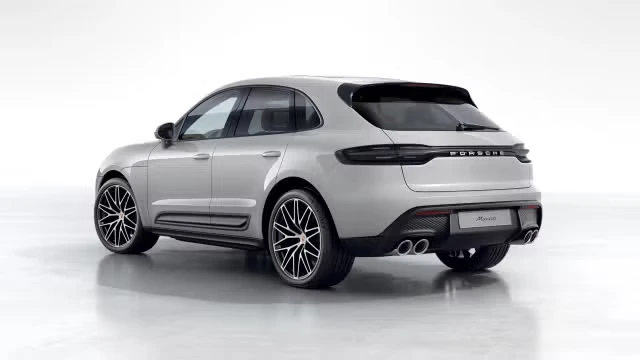 2026 Porsche Macan - Image 18 of 31
