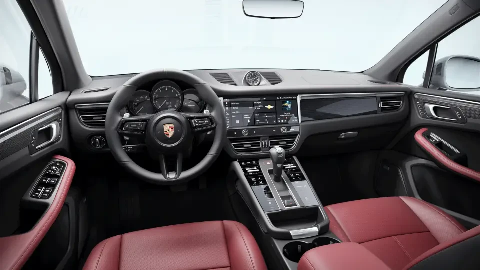 2026 Porsche Macan - Image 31 of 31