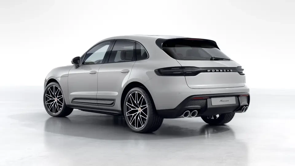 2026 Porsche Macan - Image 23 of 31