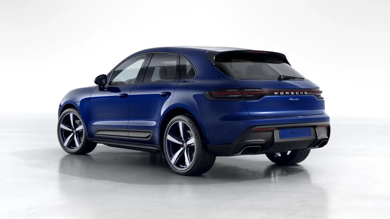 2026 Porsche Macan - Image 24 of 31