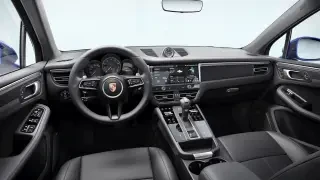 2026 Porsche Macan - Image 29 of 31