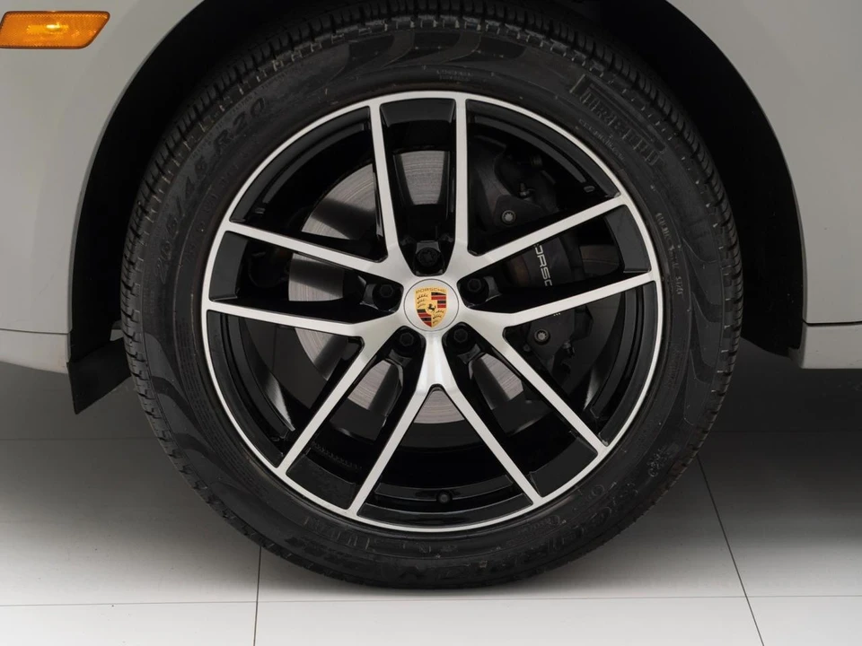 2026 Porsche Macan - Image 12 of 29