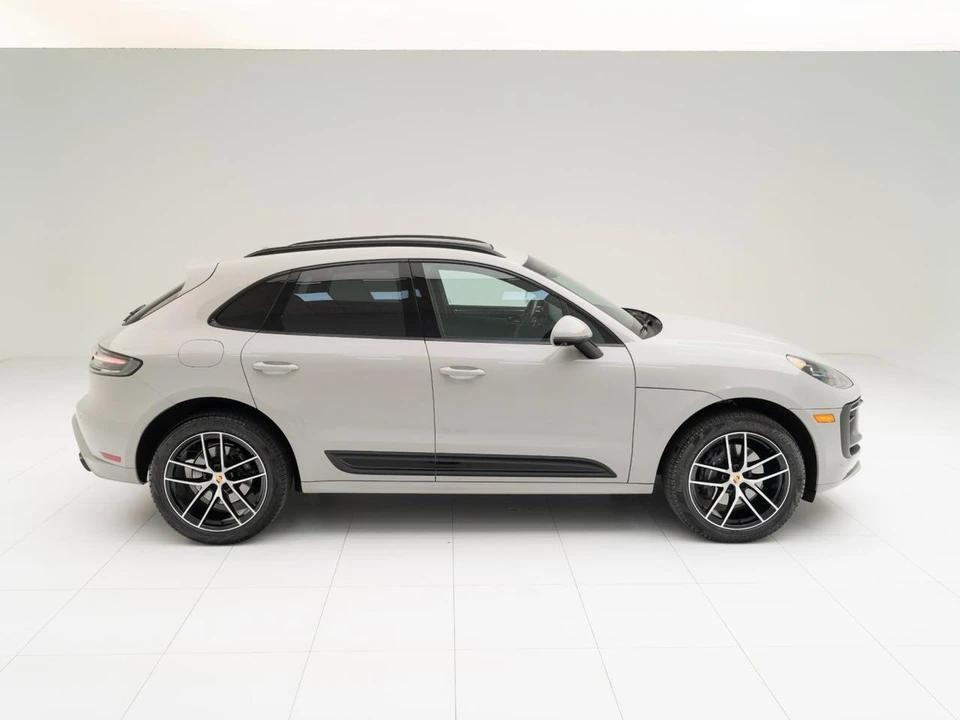 2026 Porsche Macan - Image 8 of 29