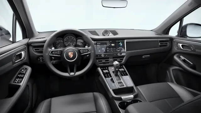 2026 Porsche Macan - Image 30 of 31