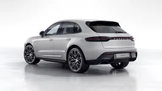 2026 Porsche Macan - Image 17 of 31