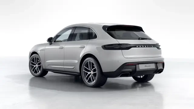 2026 Porsche Macan - Image 22 of 30