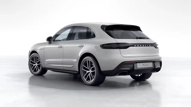 2026 Porsche Macan - Image 18 of 30