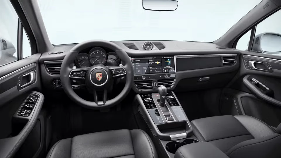2026 Porsche Macan - Image 27 of 30