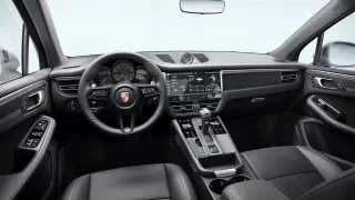 2026 Porsche Macan - Image 29 of 31