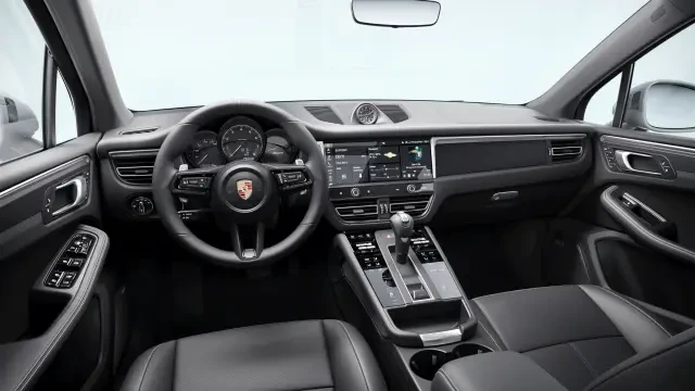 2026 Porsche Macan - Image 30 of 31