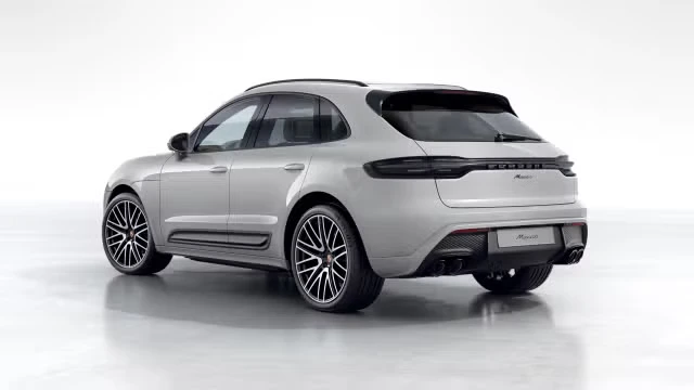 2026 Porsche Macan - Image 18 of 31