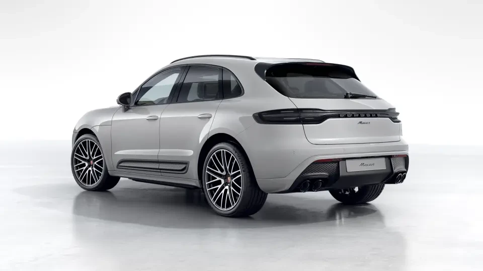 2026 Porsche Macan - Image 23 of 31