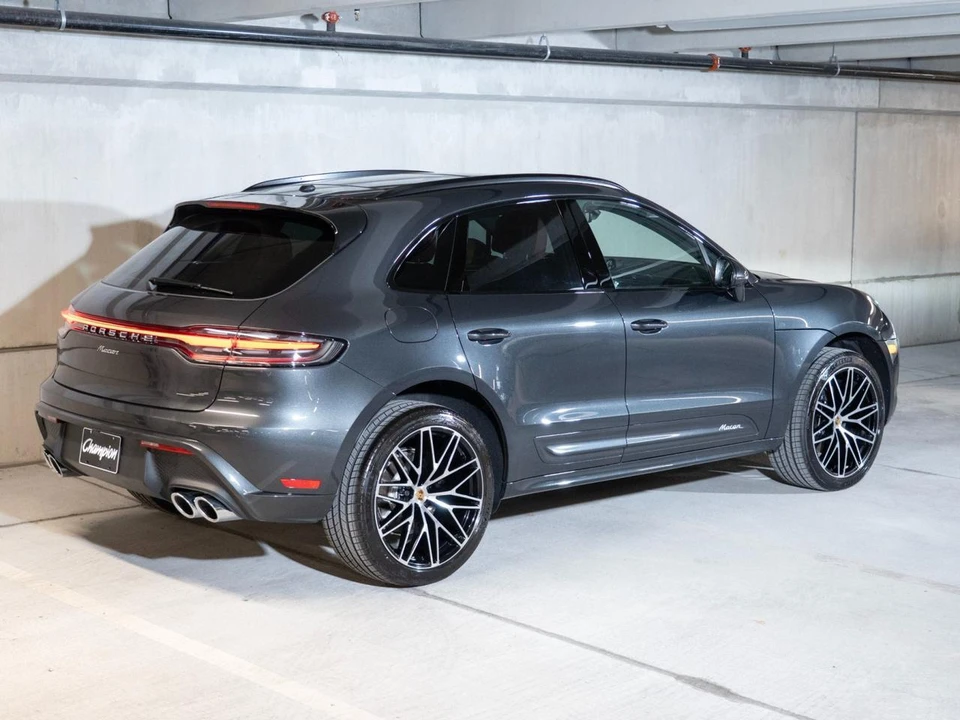 2026 Porsche Macan Electric - Image 9 of 28