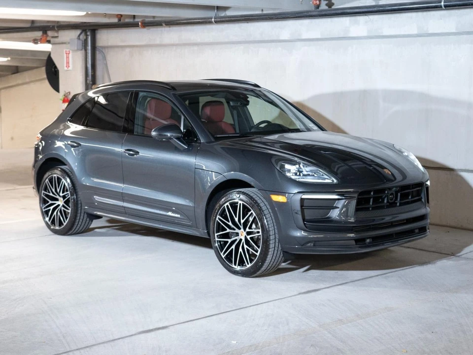 2026 Porsche Macan Electric - Image 7 of 28