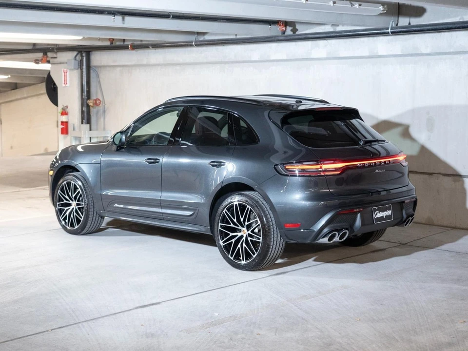 2026 Porsche Macan Electric - Image 3 of 28