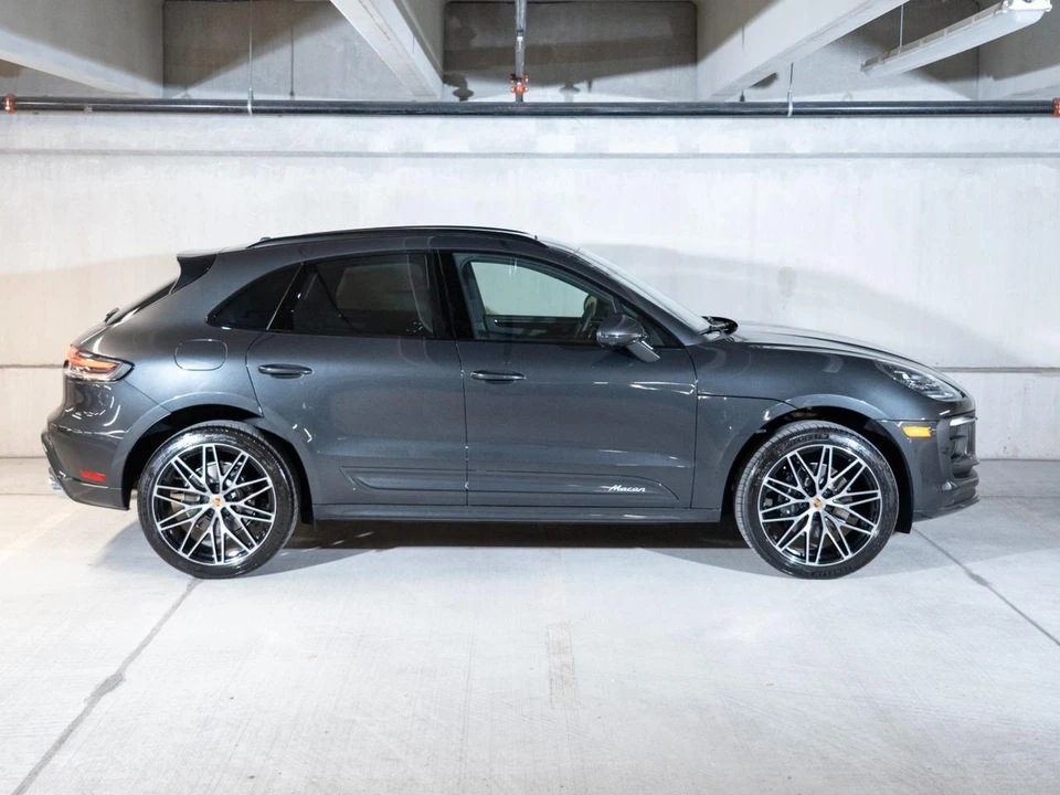 2026 Porsche Macan Electric - Image 8 of 28