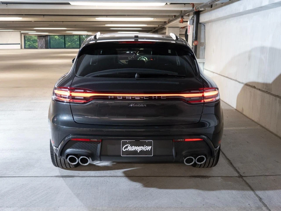 2026 Porsche Macan Electric - Image 11 of 28