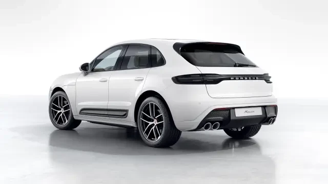 2026 Porsche Macan - Image 22 of 30