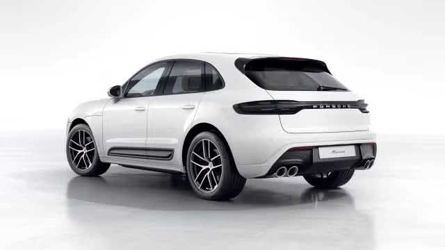 2026 Porsche Macan - Image 18 of 30