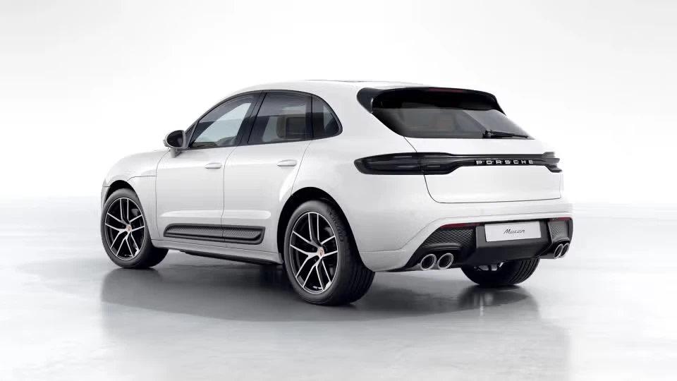 2026 Porsche Macan - Image 19 of 30