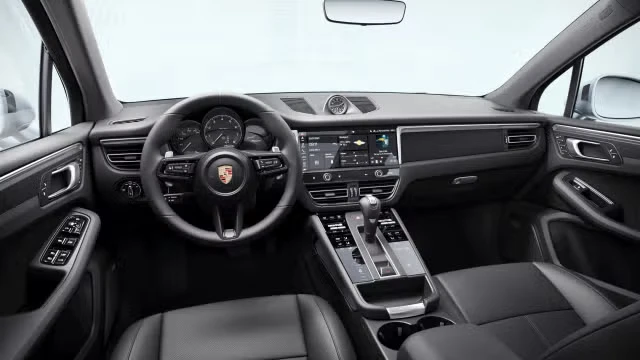 2026 Porsche Macan - Image 26 of 30