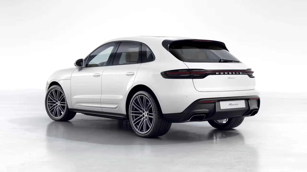 2026 Porsche Macan - Image 20 of 30