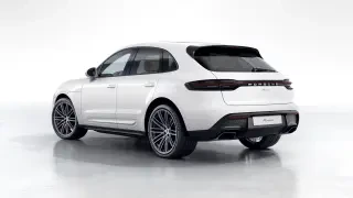 2026 Porsche Macan - Image 21 of 30