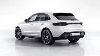 2026 Porsche Macan - Image 17 of 30